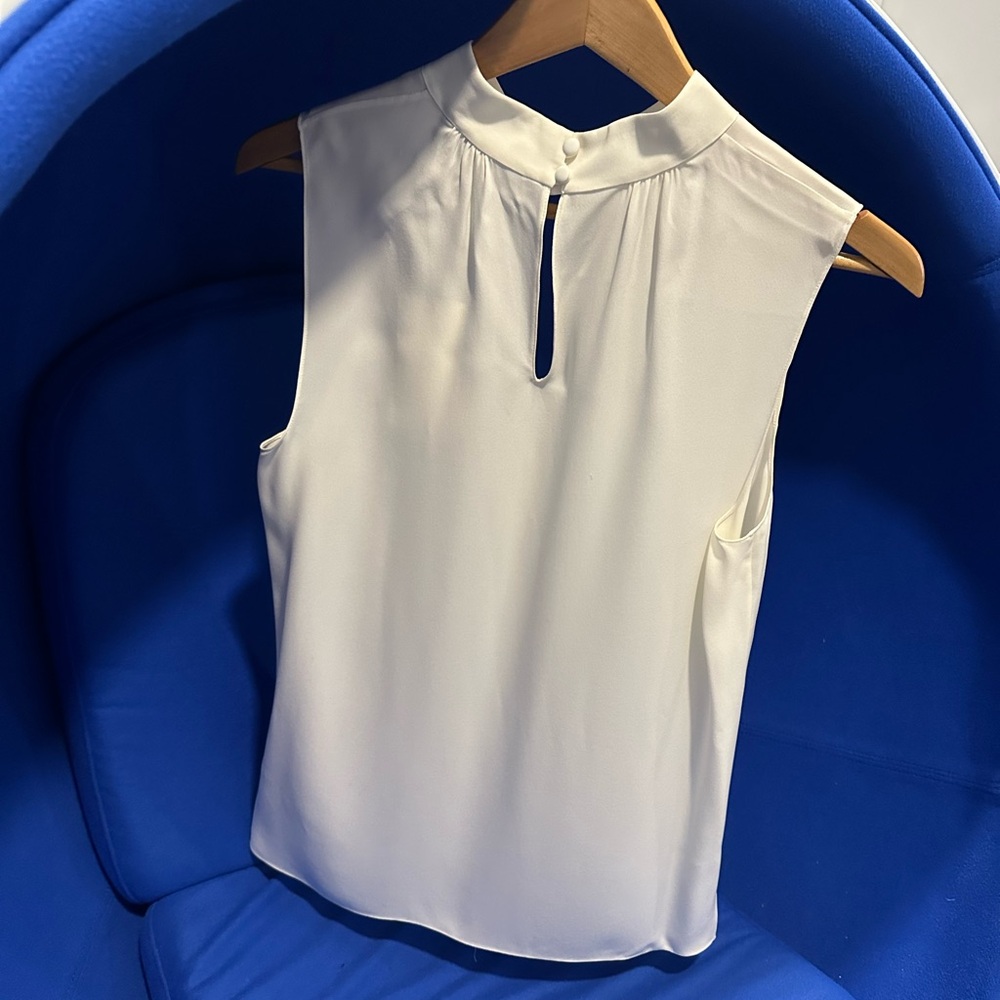 Theory sleveless blouse